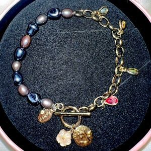 LOFT pearls bracelet.